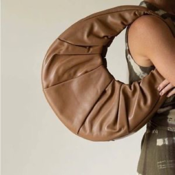 STAUD Handbags - STAUD Large Soft Moon Tote Bag in Mushroom NWT